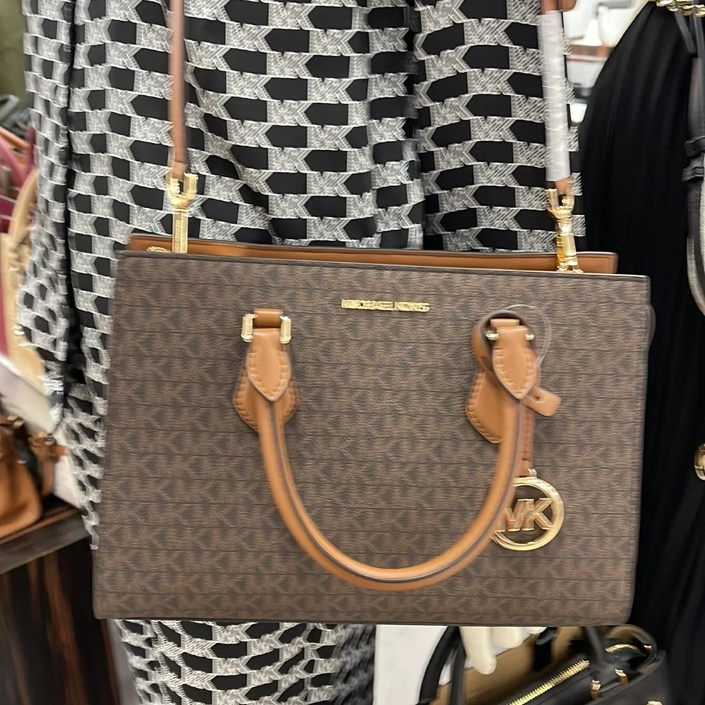 Michael Kors Sheila Medium Center Zip Satchel Bag Color: Brown NWT